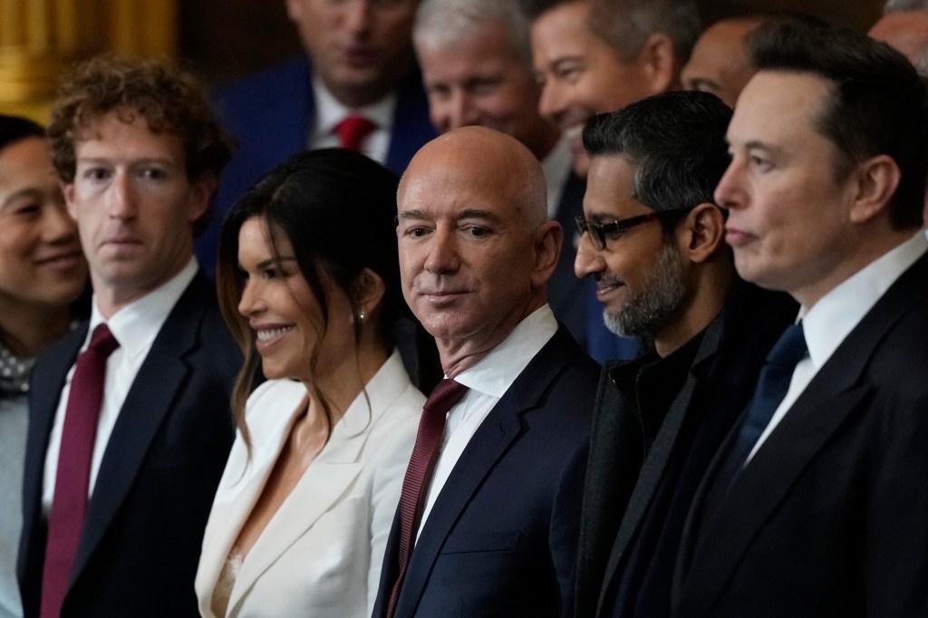 Trump dials up Bezos amid ‘hostile and political’ tariff fight with&nbsp;Amazon
