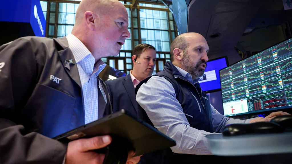 S&P 500 ticks higher even as trade tensions worsen: Live&nbsp;updates